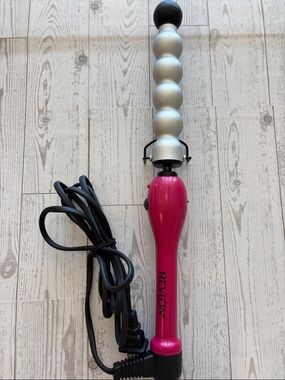Revlon Salon High Heat Hair Curling Iron Ball Wand beach waves curly spiral
